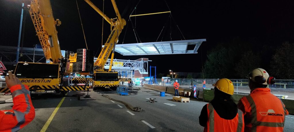 Kiltunnel - inhijsen luifel tolplein